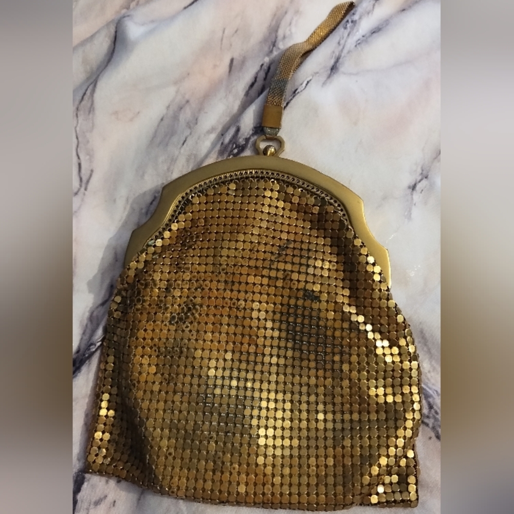 Vintage Whiting & Davis Co. Mesh Bag 1950s Kiss Lock Closer made in the USA